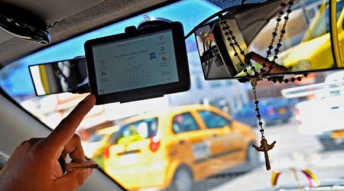 التشويش على جي بي إس في لبنان يضر سائقي الأجرة وعاملي التوصيل